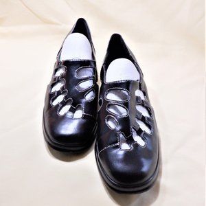 Next to New ~~~ Tender Tootsies ~~~ 8.5  Black